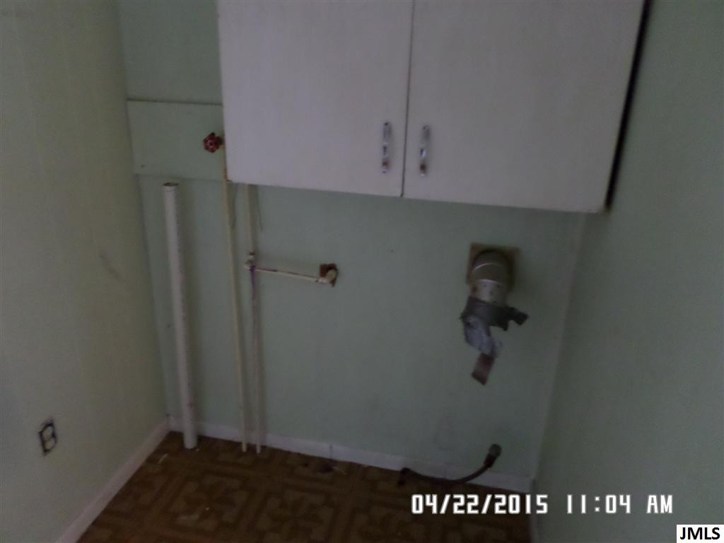 654 Napoleon Road Michigan Center, MI 49254 - Photo 4 of 14 Photo 4