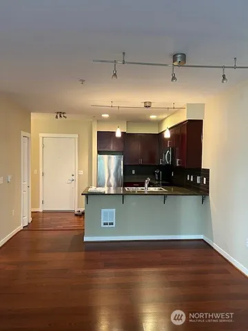 $2,250 | 180 Harbor Square Loop Northeast, Unit B118, Bainbridge Island, WA 98110