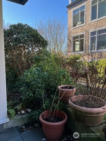 $2,250 | 180 Harbor Square Loop Northeast, Unit B118, Bainbridge Island, WA 98110