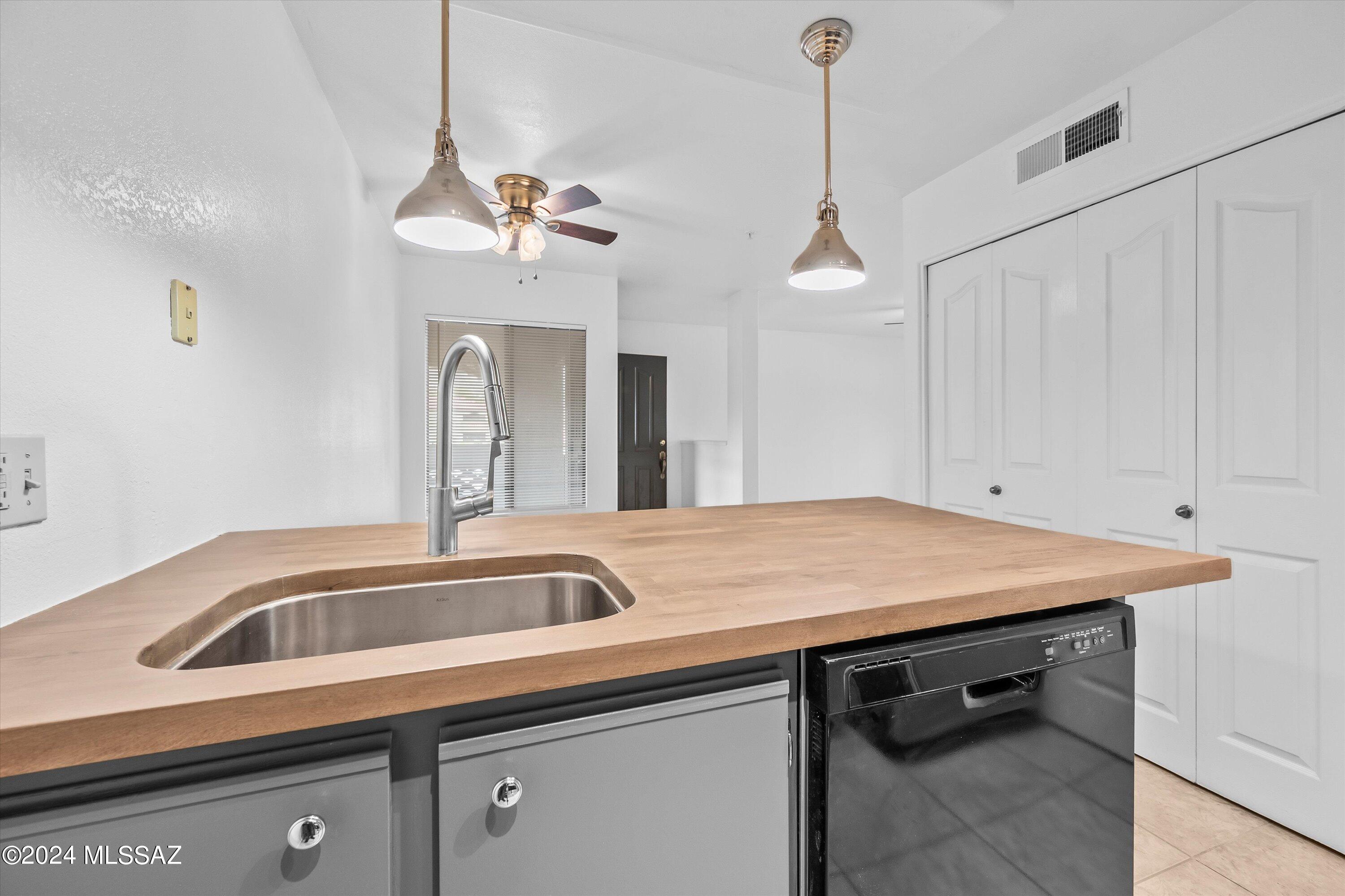 5751 North Kolb Road, Unit 30206 Tucson, AZ 85750 - Photo 17 of 34