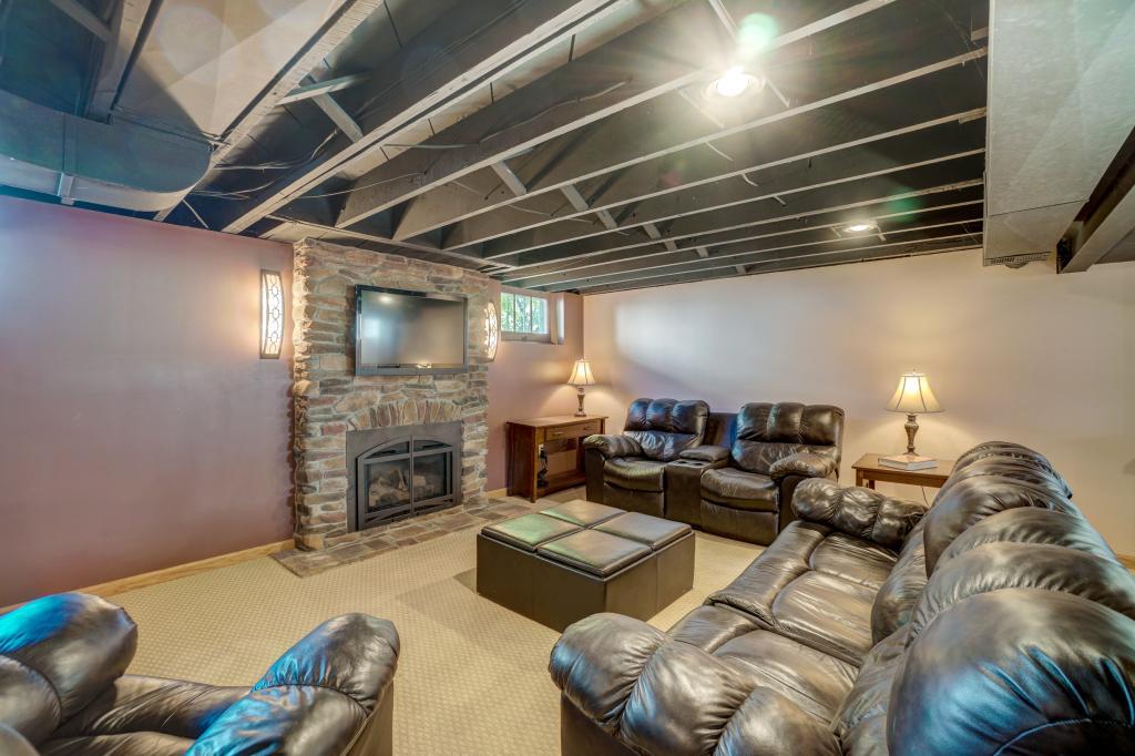 735 12th Street Hudson, WI 54016 - Photo 27 of 40 Gallery Image 27
