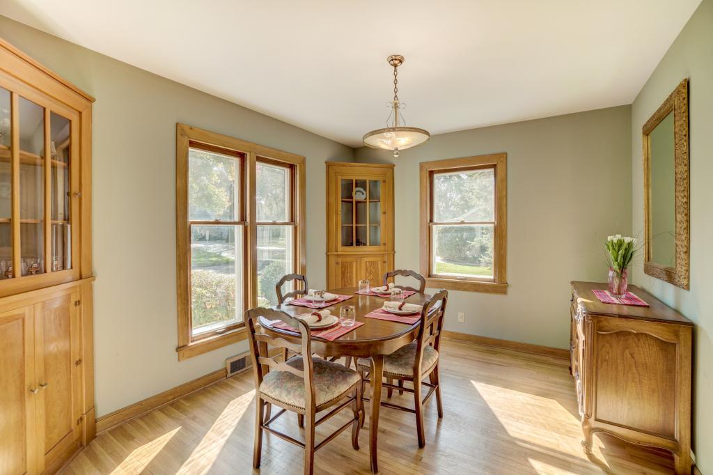 735 12th Street Hudson, WI 54016 - Photo 5 of 40 Gallery Image 5