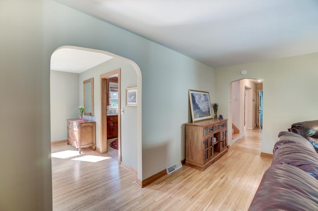 735 12th Street Hudson, WI 54016 - Photo 8 of 40 Gallery Image 8
