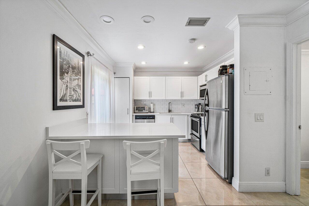 6665 Via Regina Boca Raton, FL 33433 - Photo 1 of 25 005-6665ViaRegina-BocaRaton-FL-33433-SMA