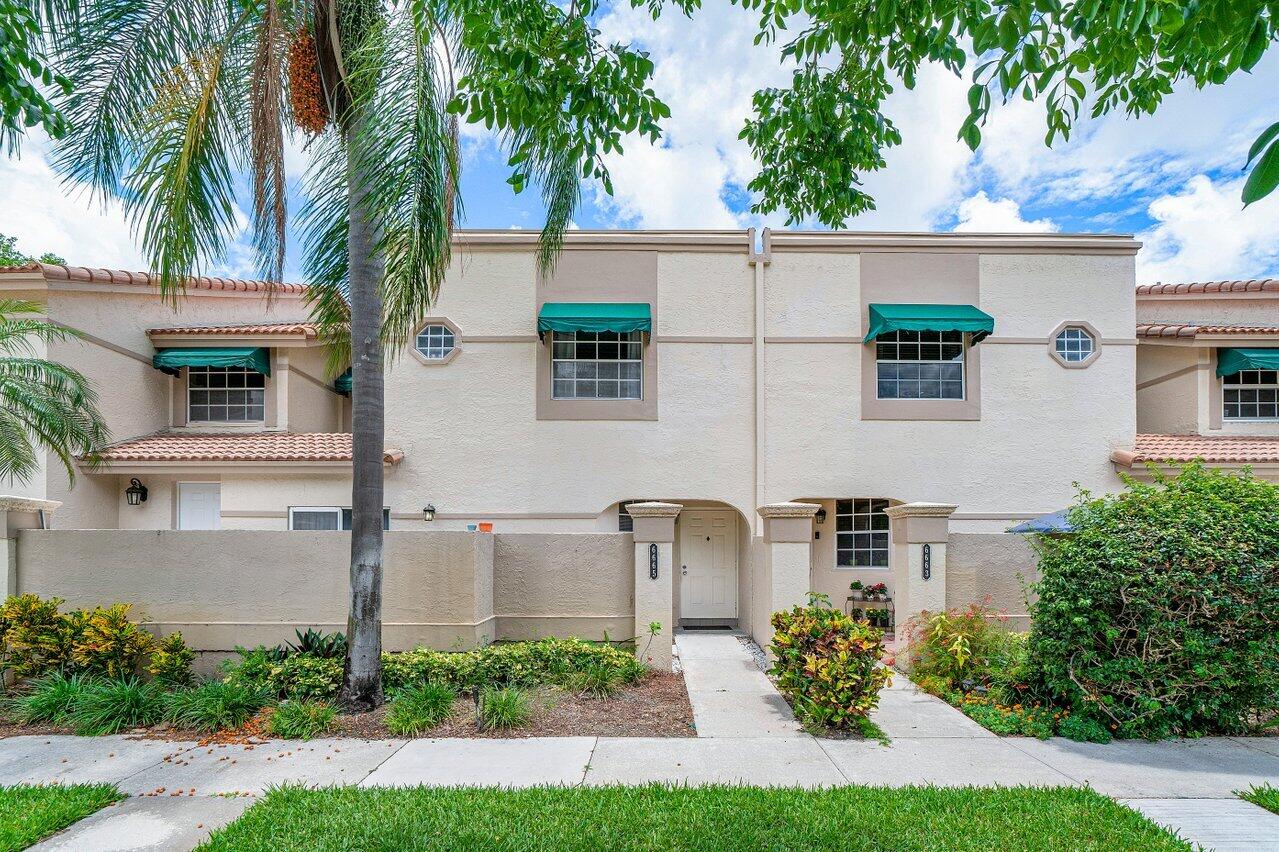 6665 Via Regina Boca Raton, FL 33433 - Photo 2 of 25 001-6665ViaRegina-BocaRaton-FL-33433-SMA