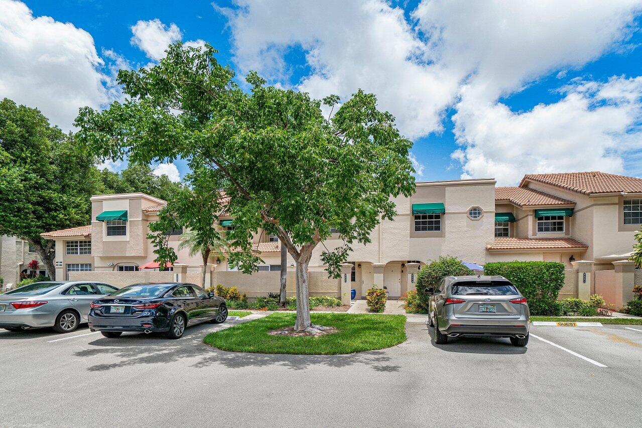 6665 Via Regina Boca Raton, FL 33433 - Photo 3 of 25 003-6665ViaRegina-BocaRaton-FL-33433-SMA