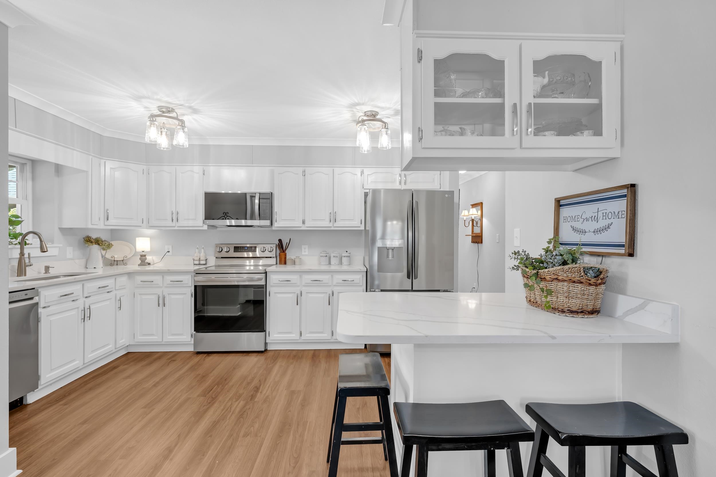 19090 Gunnison Road Fairhope, AL 36532 - Photo 17 of 42 Kitchen