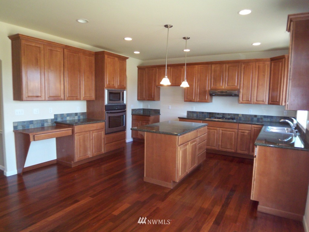 23315 27th Avenue Southeast Bothell, WA 98021 - Photo 3 of 15