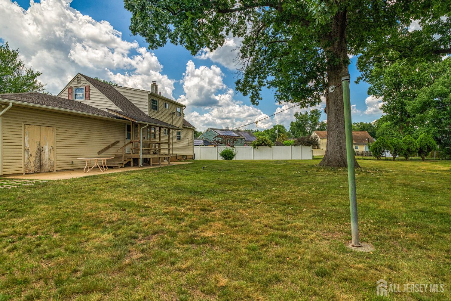 3 Darwin Road Somerset, NJ 08873 - Photo 25 of 29