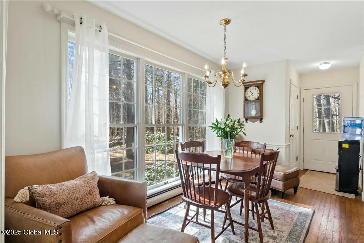 36 Kirker Road Lake George, NY 12845 - Photo 20 of 46 Breakfast nook