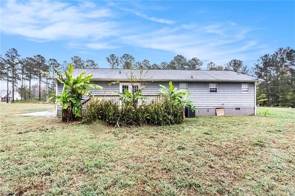 150 Dub Walker Road Jackson, GA 30233 - Photo 32 of 32 a front view of a house with a yard