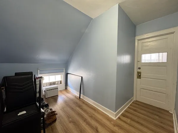 $2,300 | 631 Walnut Street, Unit 3, Fall River, MA 02720