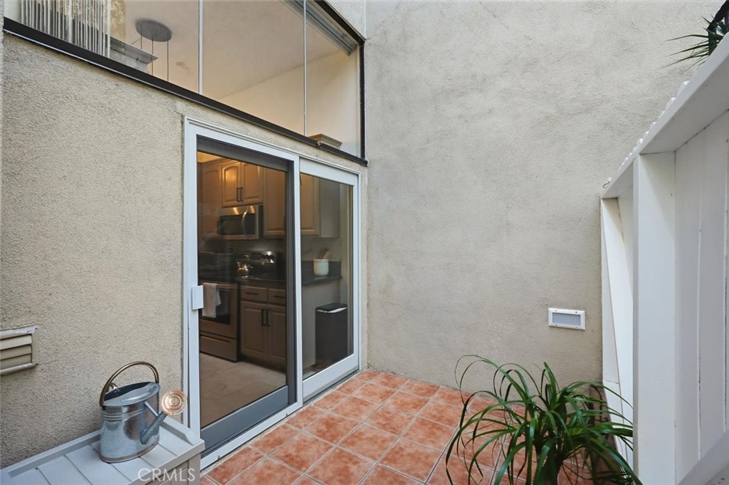 5658 Ravenspur Drive, Unit 208 Rancho Palos Verdes, CA 90275 - Photo 16 of 58 Patio off the kitchen