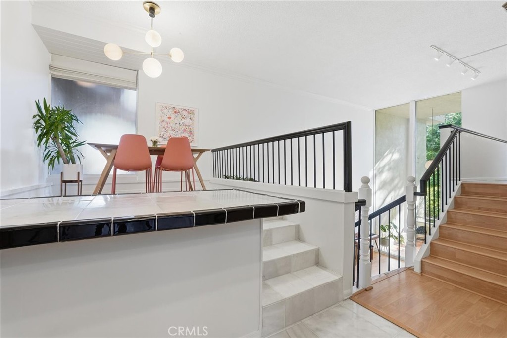 5658 Ravenspur Drive, Unit 208 Rancho Palos Verdes, CA 90275 - Photo 28 of 58 Dining room (prior owner used as family room)