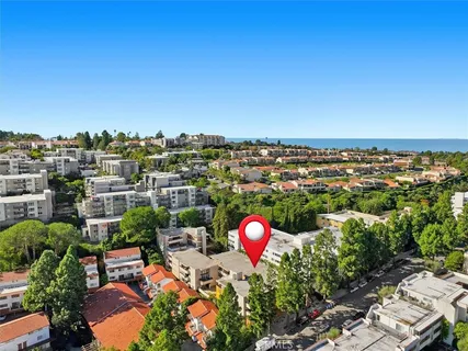 $945,000 | 5658 Ravenspur Drive, Unit 208, Rancho Palos Verdes, CA 90275