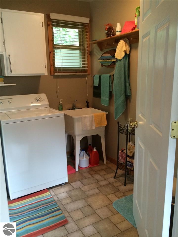 8208 Long Lake Road Hale, MI 48739 - Photo 32 of 37 1788420-31.JPG