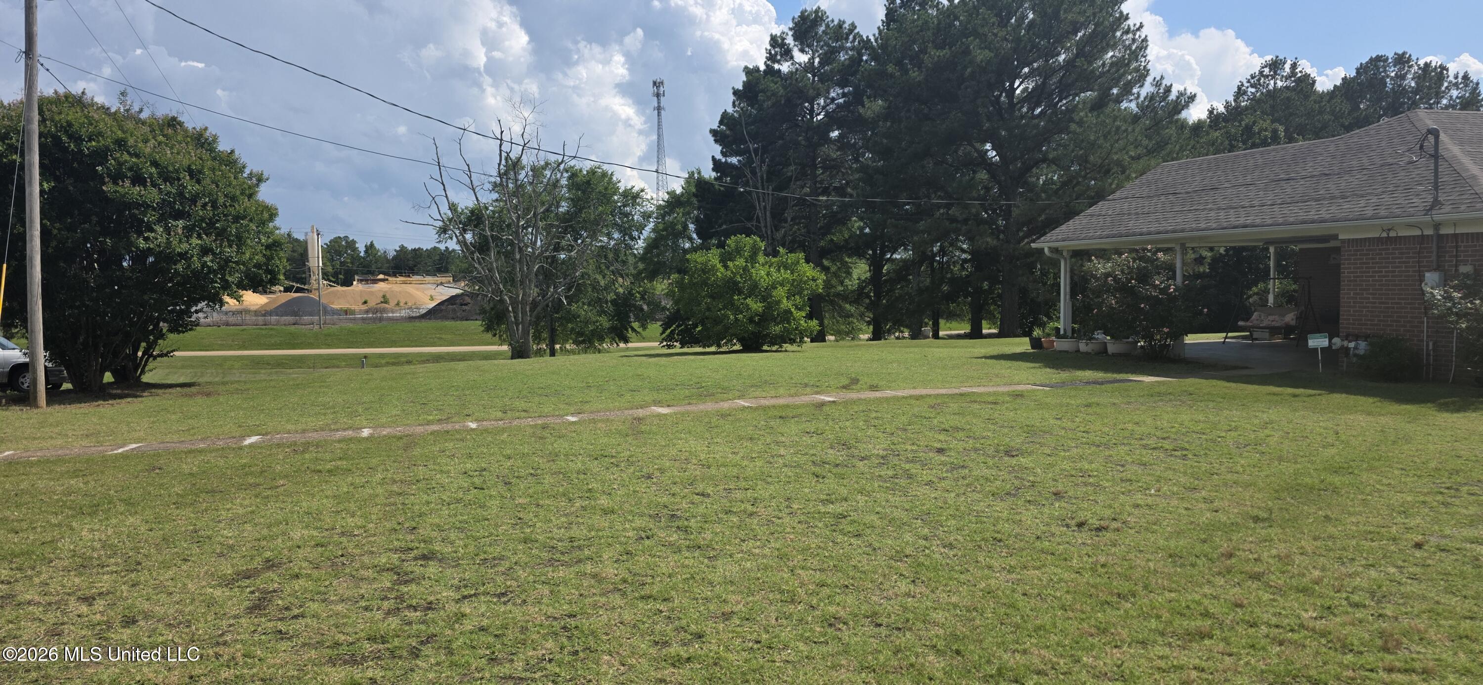 180 Stonewall Road Byhalia, MS 38611 - Photo 65 of 73 20260613_154512
