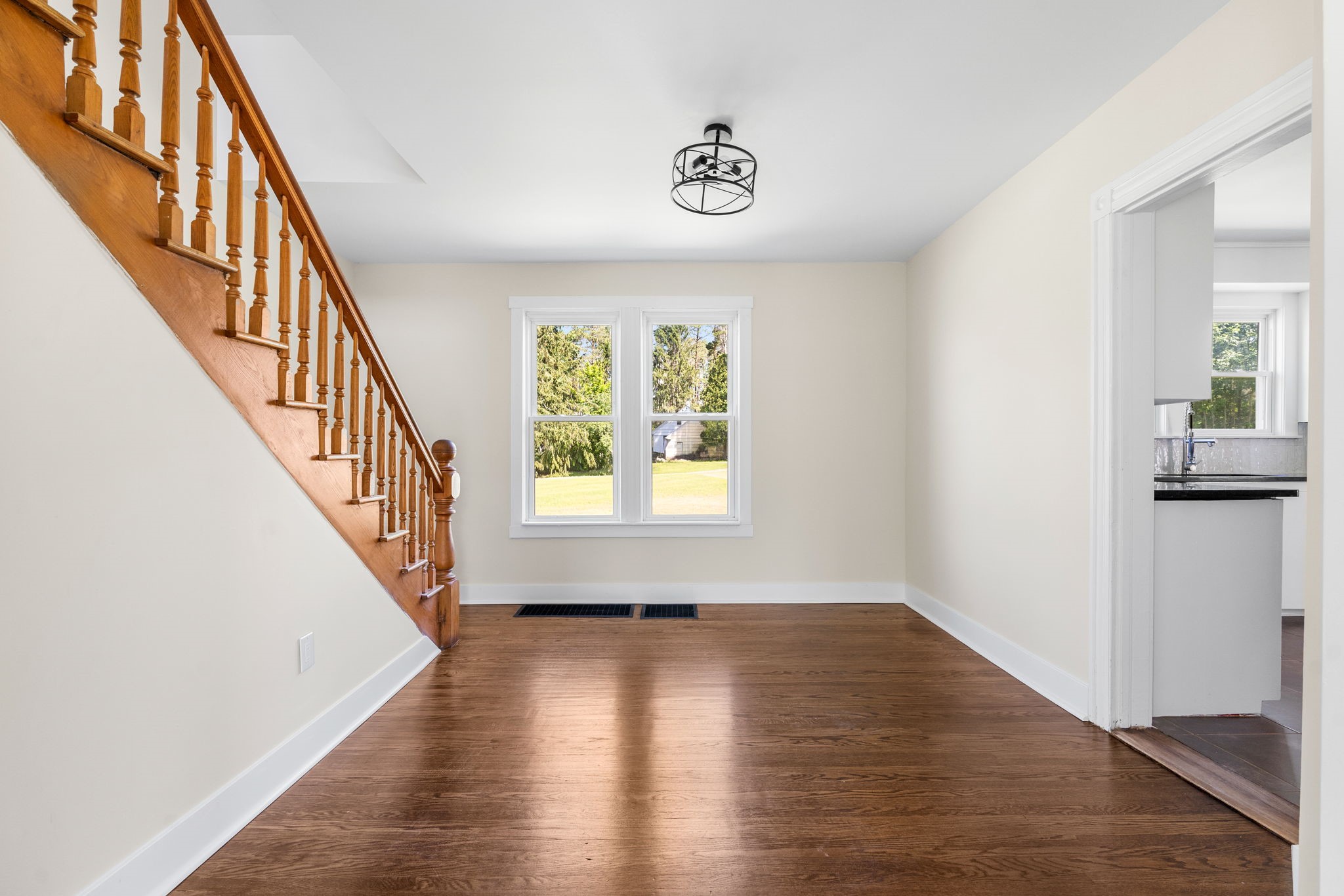 1174 Hawleyton Road Binghamton, NY 13903 - Photo 10 of 48