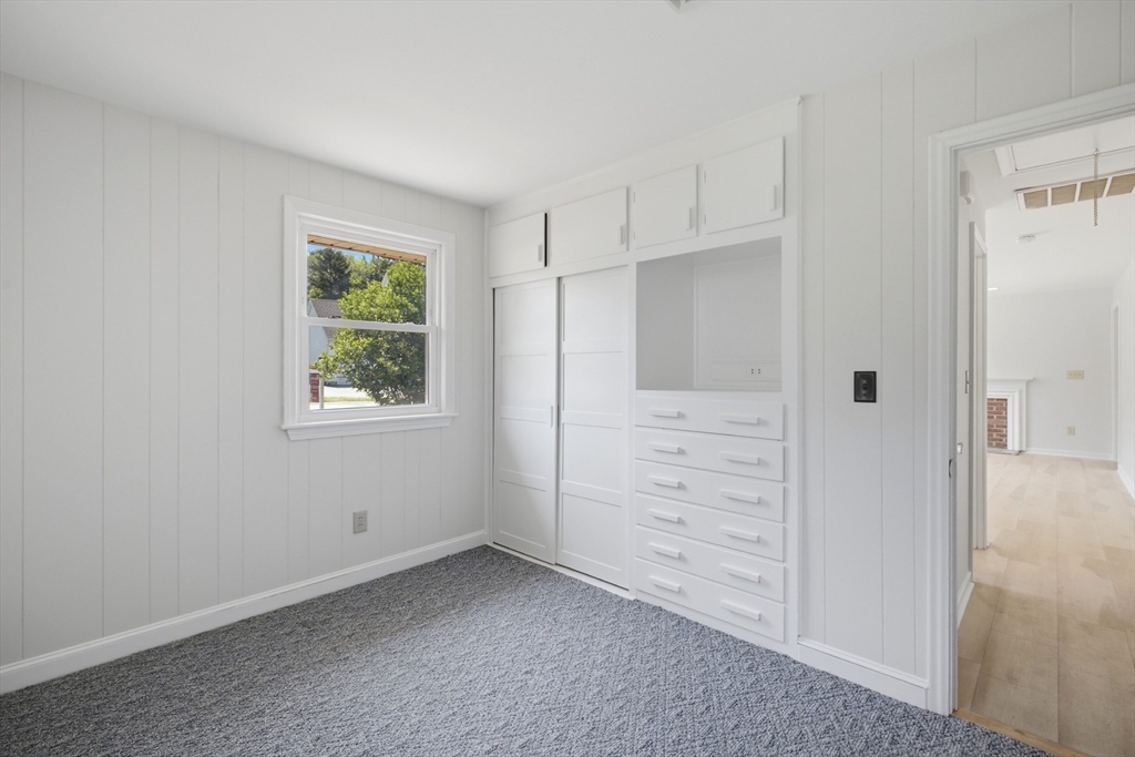 154 Maple Street Lexington, MA 02420 - Photo 12 of 25 Gallery Image 12