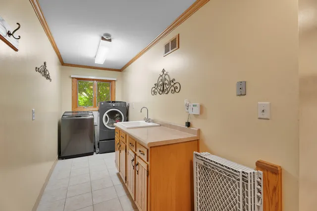 $779,900 | 1907 Cherry Valley Road, Woodstock, IL 60098