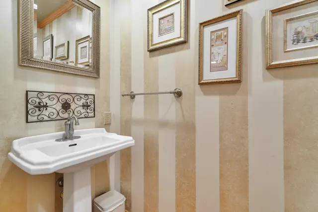 $749,900 | 1907 Cherry Valley Road, Woodstock, IL 60098