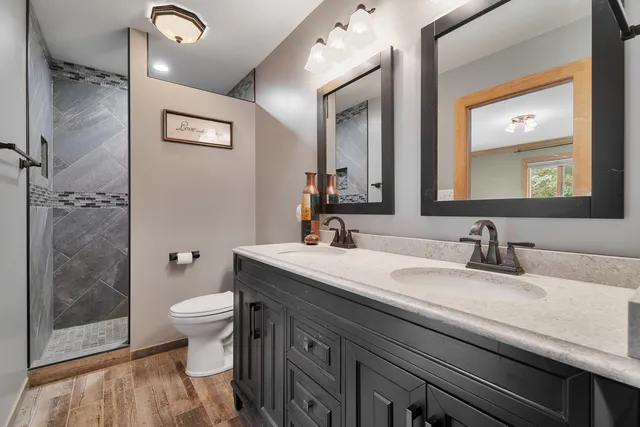 $749,900 | 1907 Cherry Valley Road, Woodstock, IL 60098