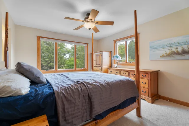 $779,900 | 1907 Cherry Valley Road, Woodstock, IL 60098