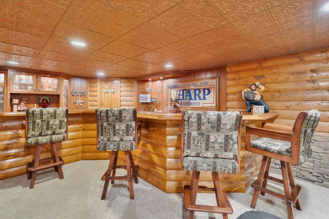 $779,900 | 1907 Cherry Valley Road, Woodstock, IL 60098