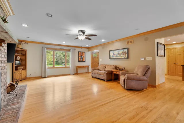 $749,900 | 1907 Cherry Valley Road, Woodstock, IL 60098