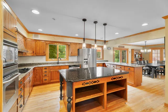 $749,900 | 1907 Cherry Valley Road, Woodstock, IL 60098