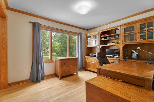 $779,900 | 1907 Cherry Valley Road, Woodstock, IL 60098