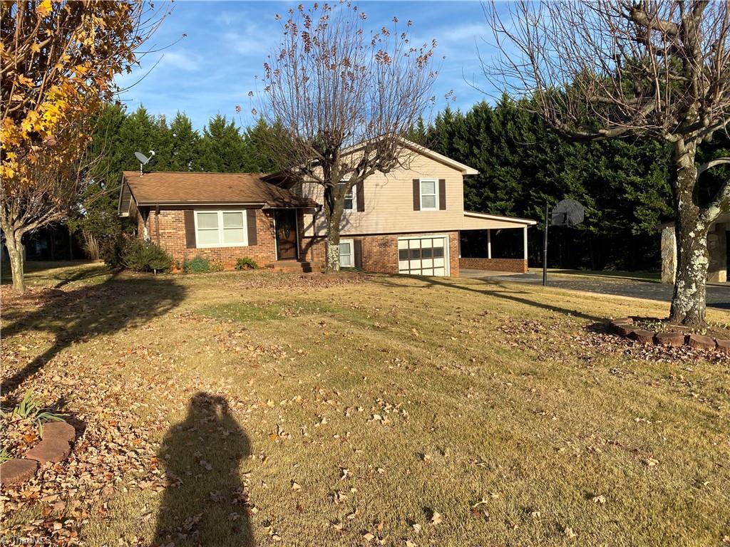 1160 Red Brush Road Mount Airy, NC 27030 - Photo 4 of 37 Gallery Image 4