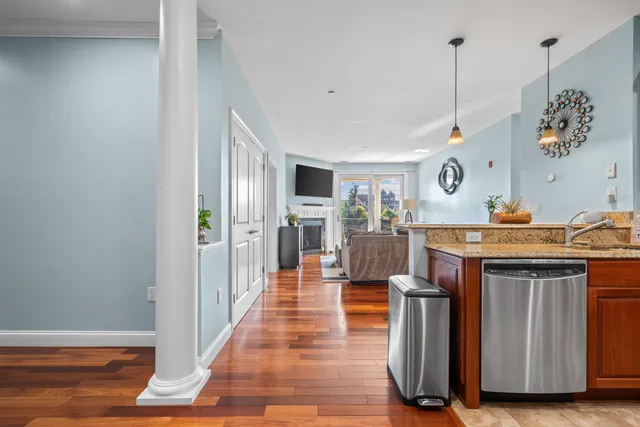 $524,900 | 52 Main Street, Unit 402, Nashua, NH 03064