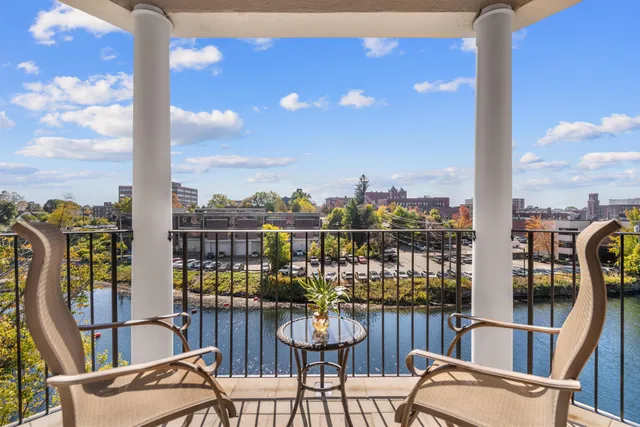 $524,900 | 52 Main Street, Unit 402, Nashua, NH 03064