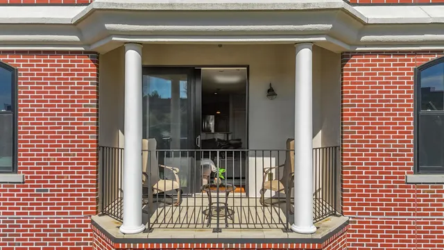 $524,900 | 52 Main Street, Unit 402, Nashua, NH 03064