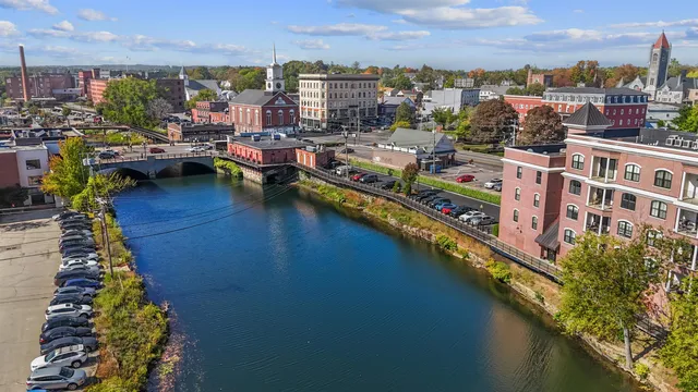 $524,900 | 52 Main Street, Unit 402, Nashua, NH 03064