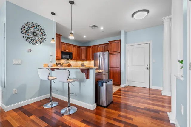 $524,900 | 52 Main Street, Unit 402, Nashua, NH 03064