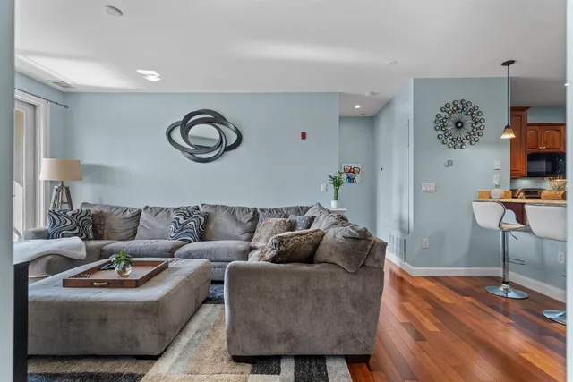 $524,900 | 52 Main Street, Unit 402, Nashua, NH 03064