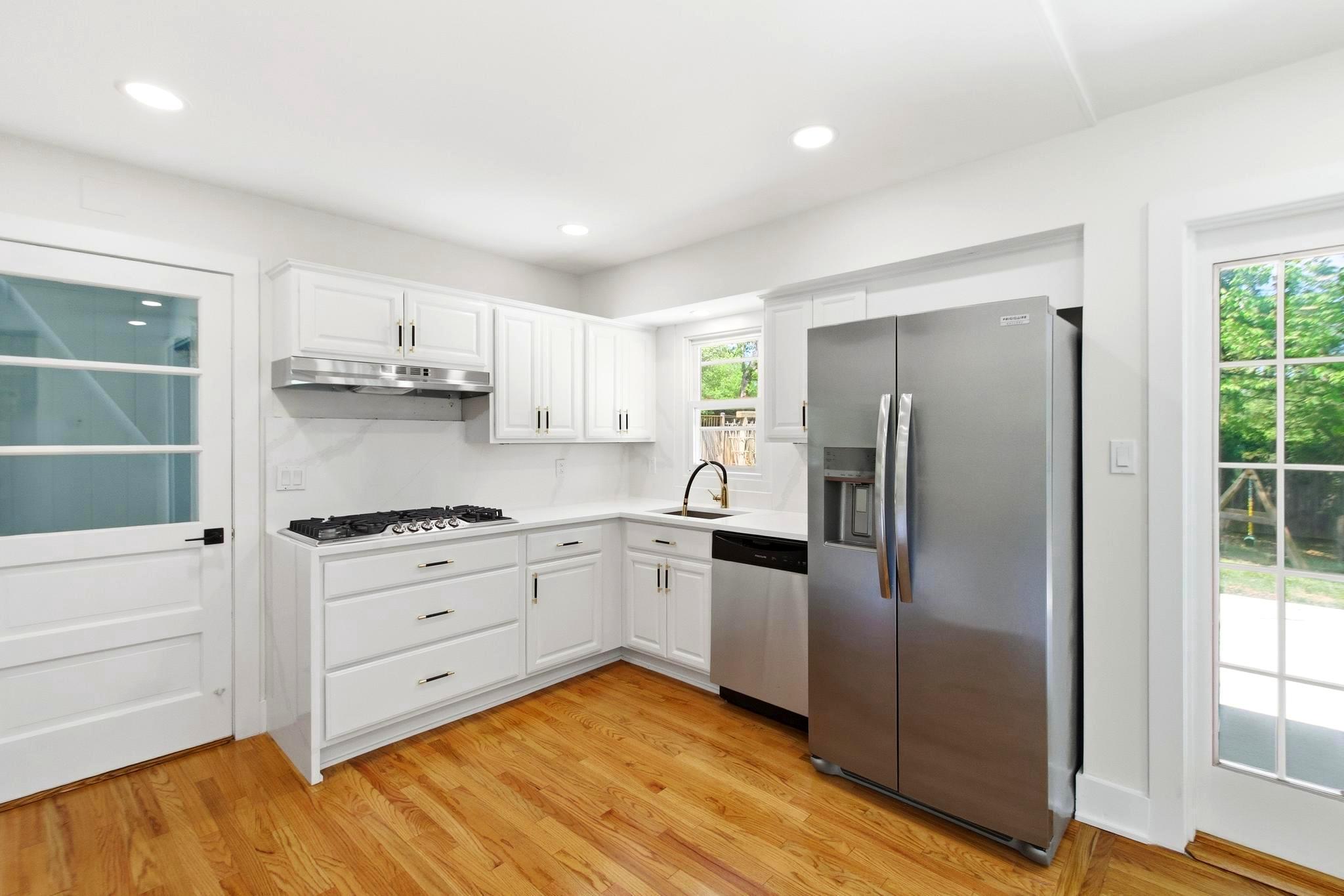 7708 Jansen Drive Springfield, VA 22152 - Photo 13 of 51 Kitchen