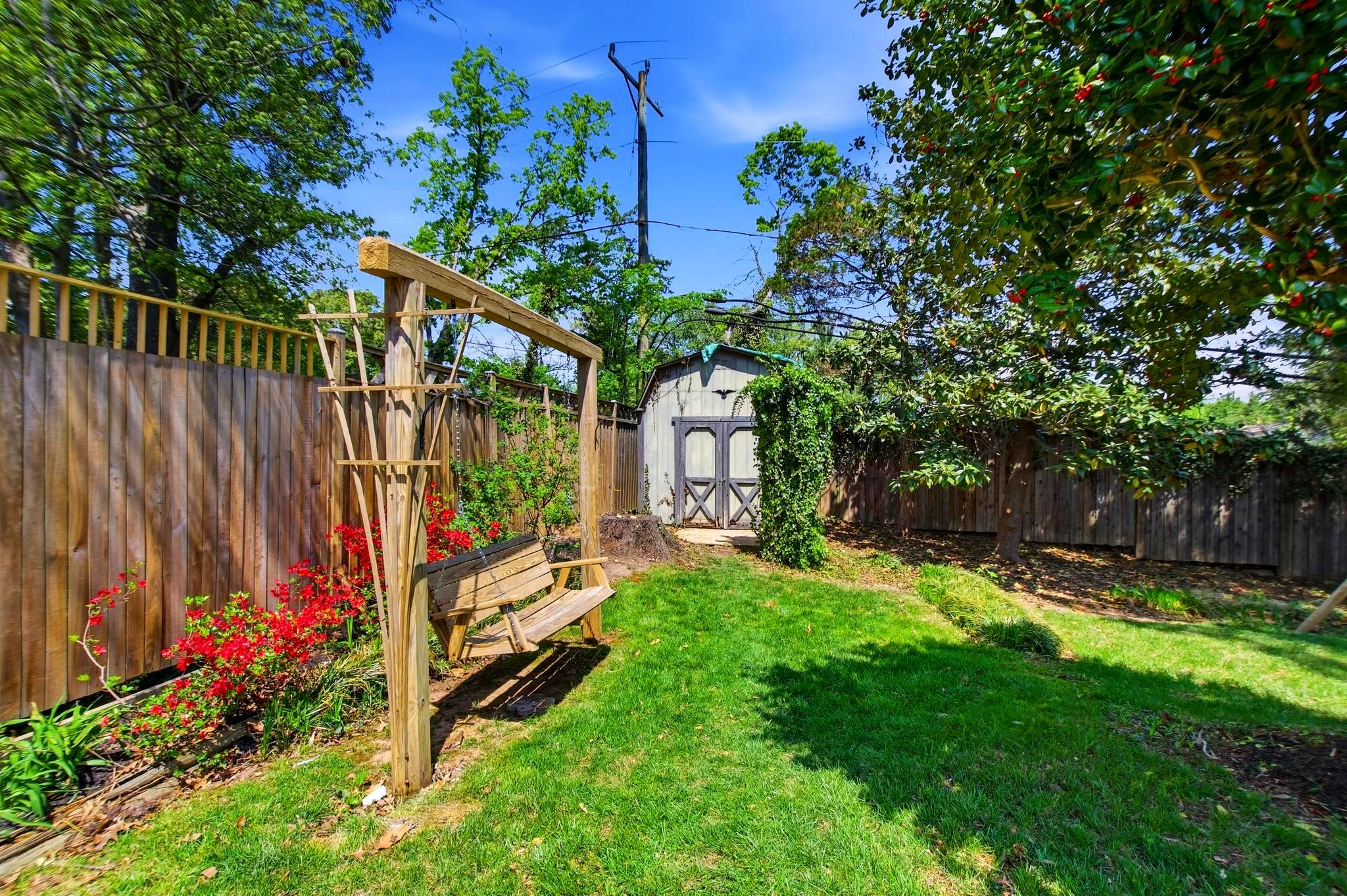 7708 Jansen Drive Springfield, VA 22152 - Photo 40 of 51 Backyard