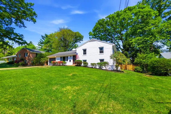 $799,900 | 7708 Jansen Drive, Springfield, VA 22152