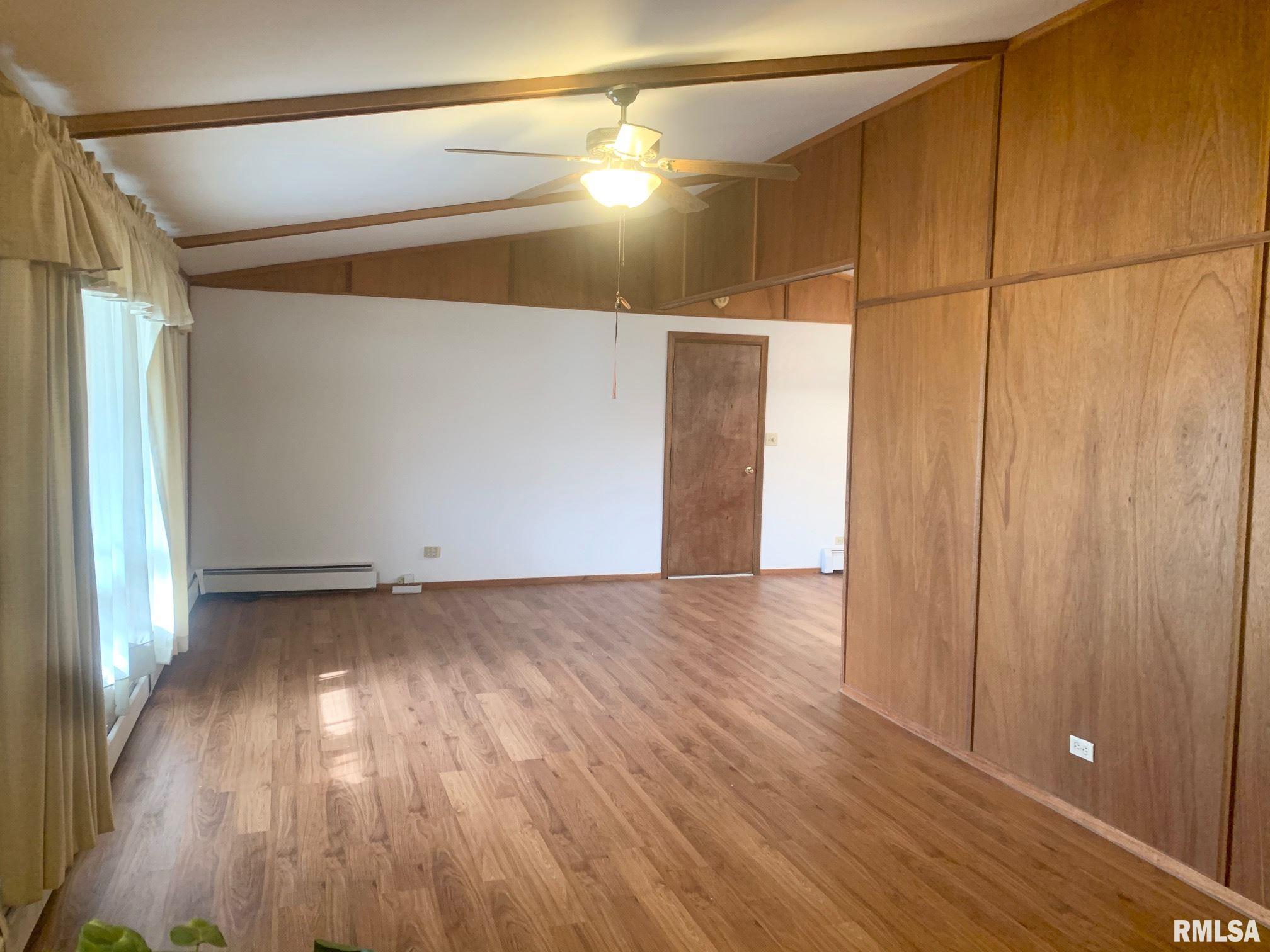 203 East Rutledge Street Petersburg, IL 62675 - Photo 11 of 22 Gallery Image 11