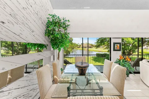 $524,900 | 7809 Lakeside Boulevard, Unit 4, Boca Raton, FL 33434