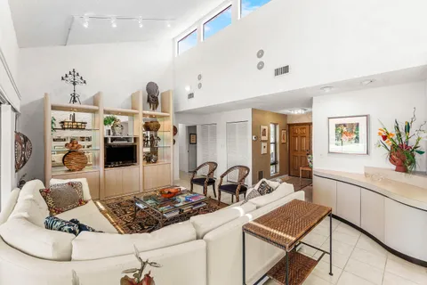 $524,900 | 7809 Lakeside Boulevard, Unit 4, Boca Raton, FL 33434
