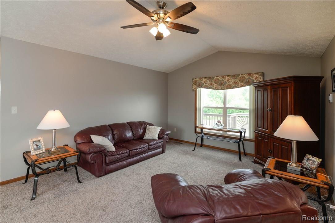 6225 Mason Road Howell, MI 48843 - Photo 6 of 59 _AUG4849.jpg
