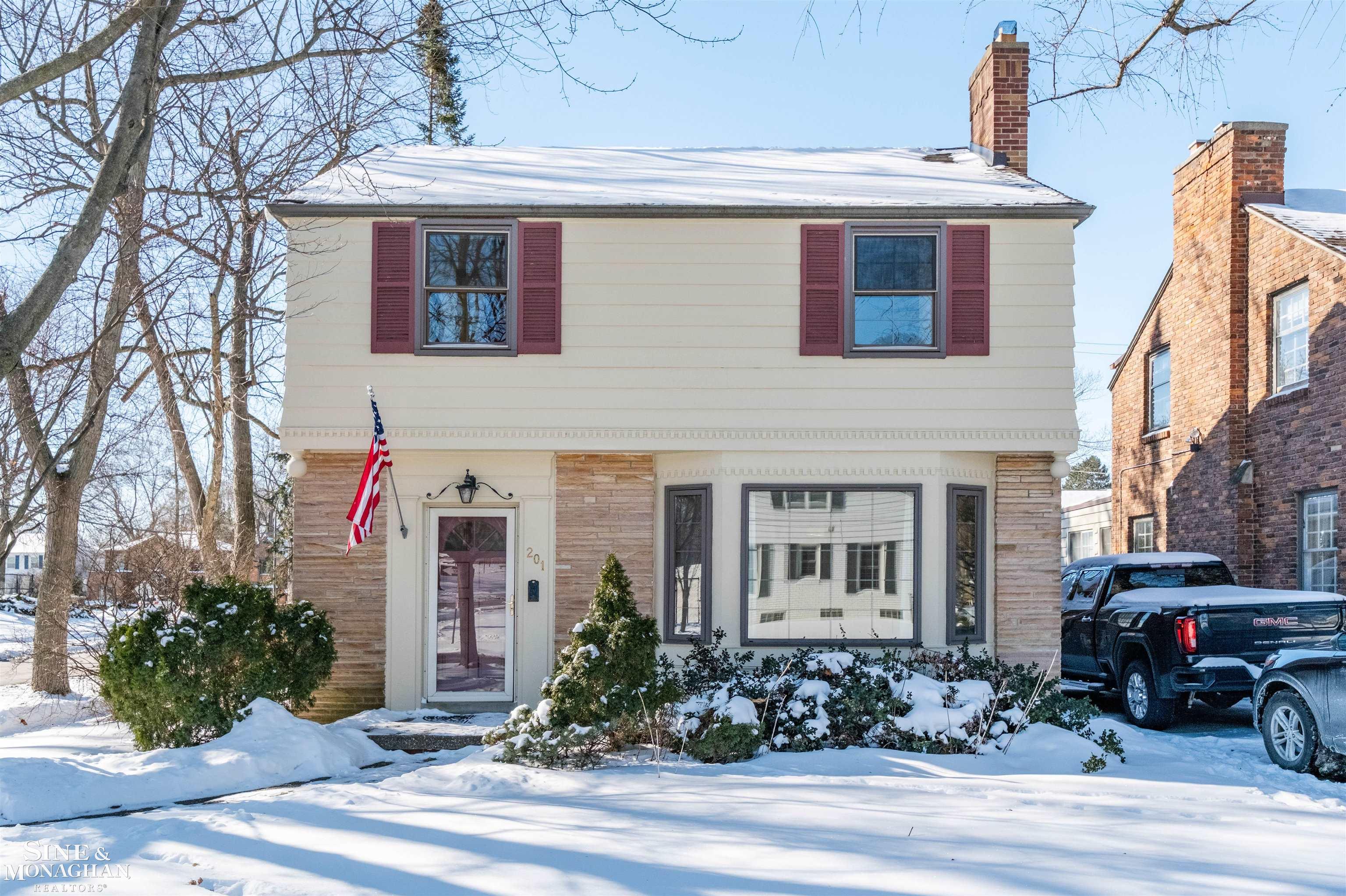 201 McMillan Road Grosse Pointe Farms, MI 48236 - Photo 1 of 41