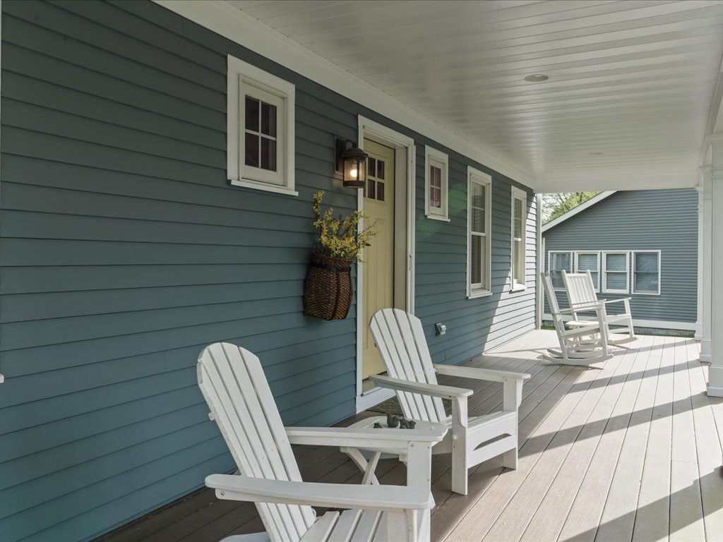 36 Ridge Drive Narragansett, RI 02882 - Photo 32 of 40