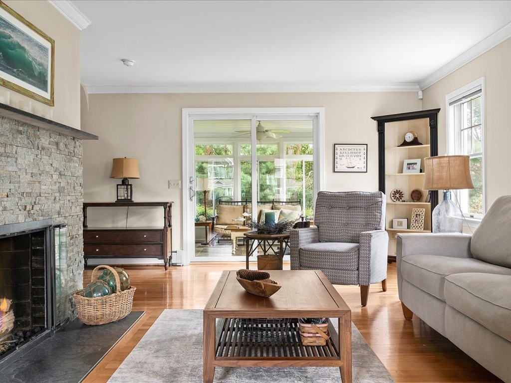 36 Ridge Drive Narragansett, RI 02882 - Photo 5 of 40