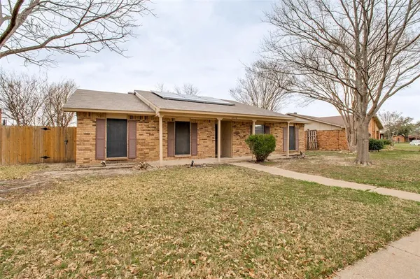$329,900 | 2034 Lewis Trail, Grand Prairie, TX 75052