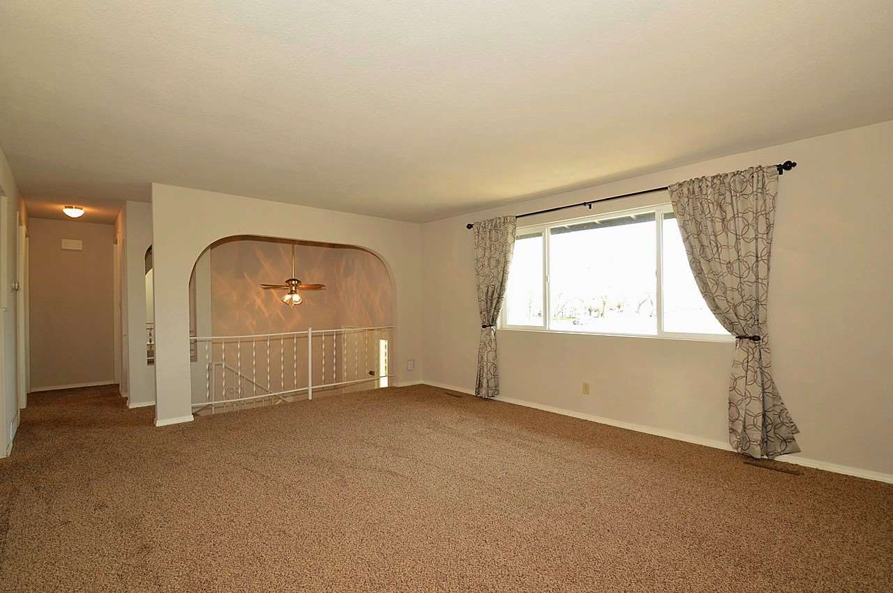 1521 North Pierce Road Spokane Valley, WA 99206 - Photo 4 of 20 Gallery Image 4